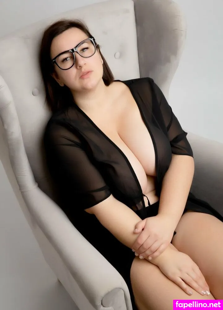 angelwickyofficial, u397751076, vickyangelvip Nude Leaked OnlyFans Photo #Qi6yUuQjOE