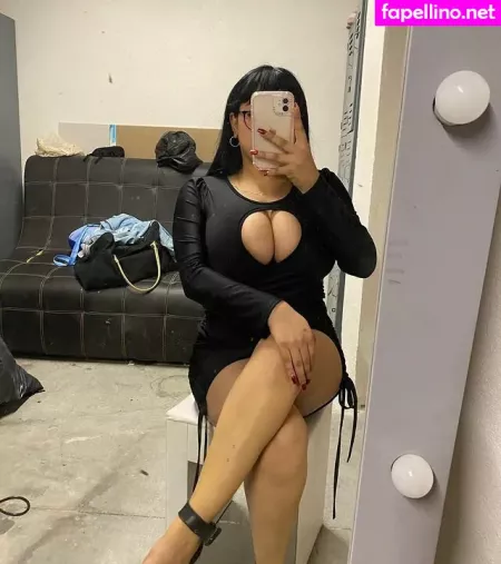 Vicky OnlyFans Thumbnail #052I03N9Em