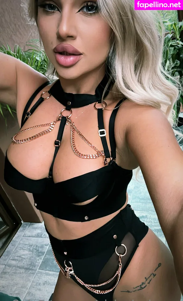 VickyDuchessss, vickyduchess, vickyduchesss Nude Leaked OnlyFans Photo #1hUAhnj2bI