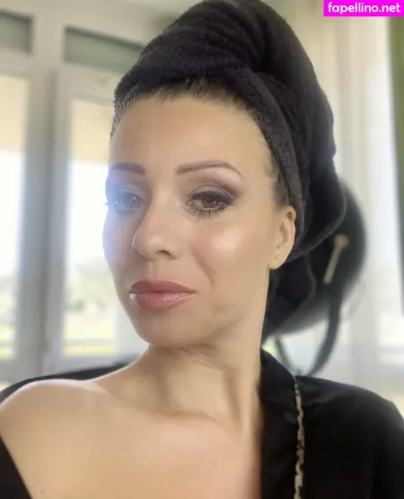 Vickyloveporn OnlyFans Thumbnail #68QjQIqfgO