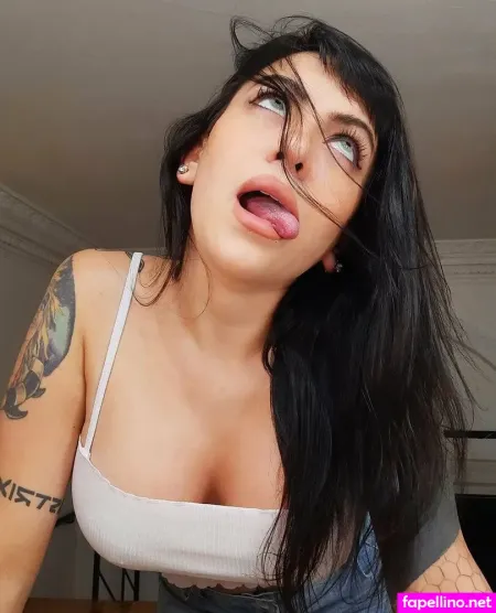 Vickymoro18 OnlyFans Thumbnail #WIauoqECv6