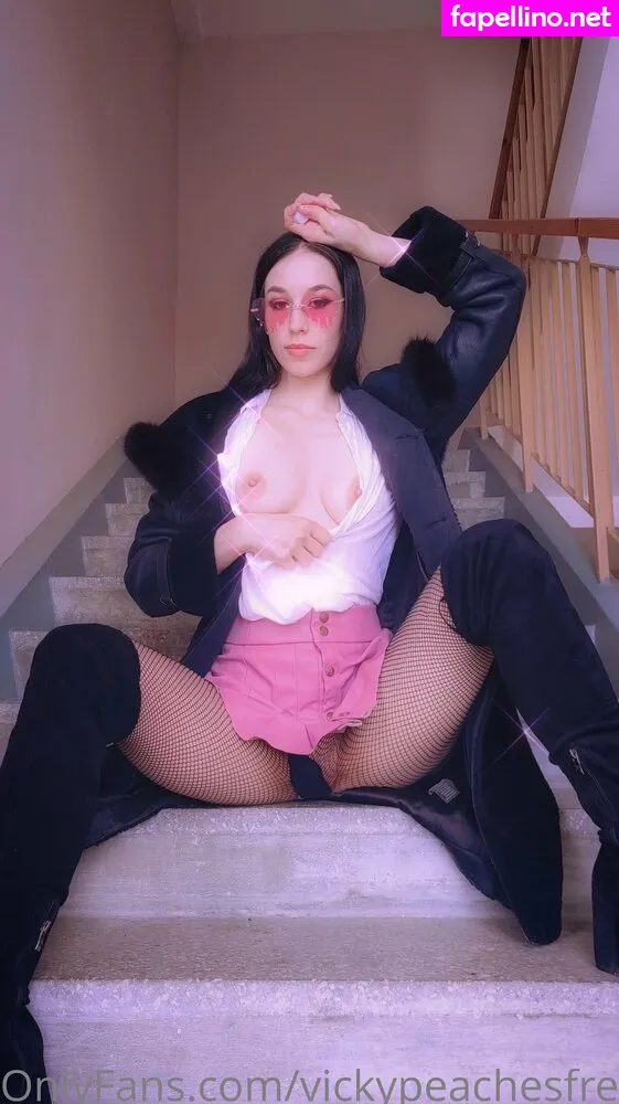 crzypeach, vickypeachesfree Nude Leaked OnlyFans Photo #r7AxMHHy7o