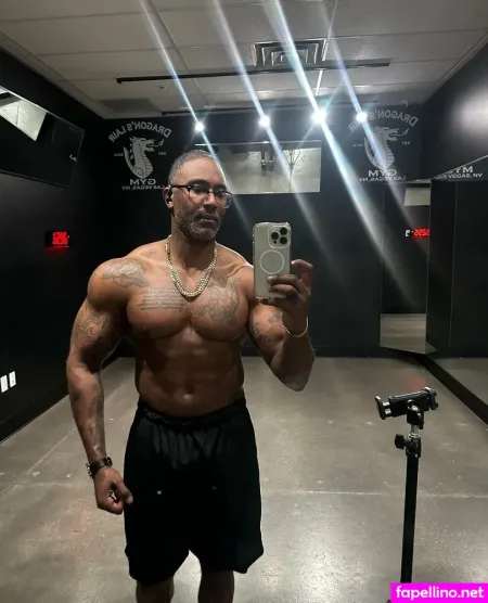 Viclowreyxxx OnlyFans Thumbnail #yAKe4G86rn
