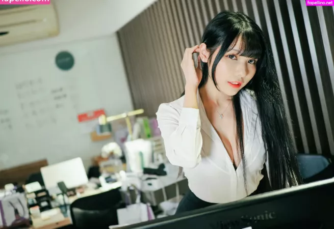 Victoria 1998 OnlyFans Thumbnail #yqmSQ6Hpj7