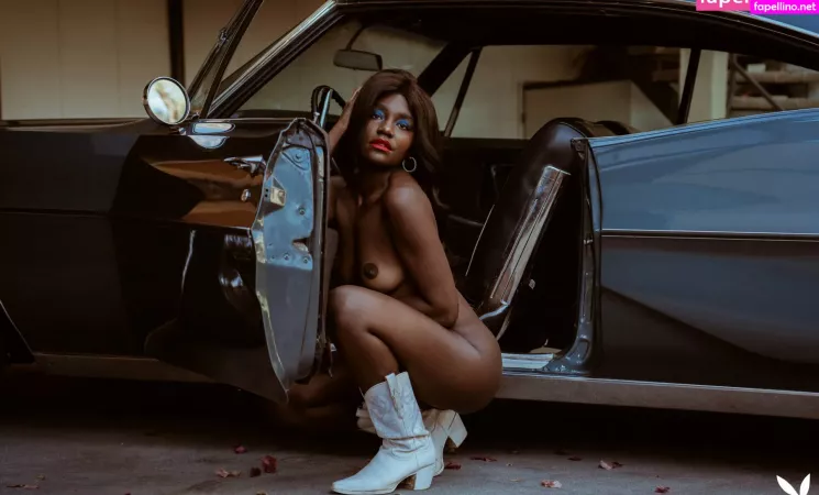 Victoria Antoinette OnlyFans Thumbnail #eqBnbbtVHE