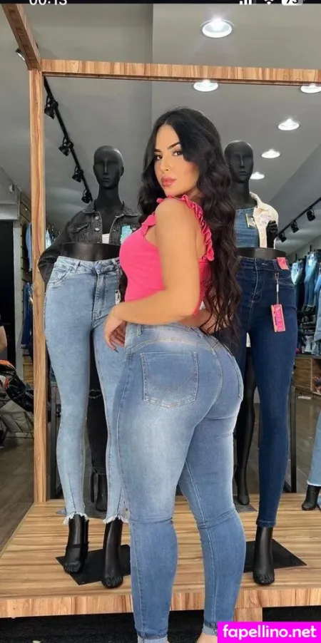 Victoria Azevedo Main Profile Photo