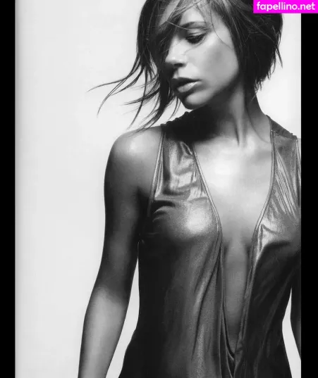 Victoria Beckham OnlyFans Thumbnail #ZBwnimLGLJ