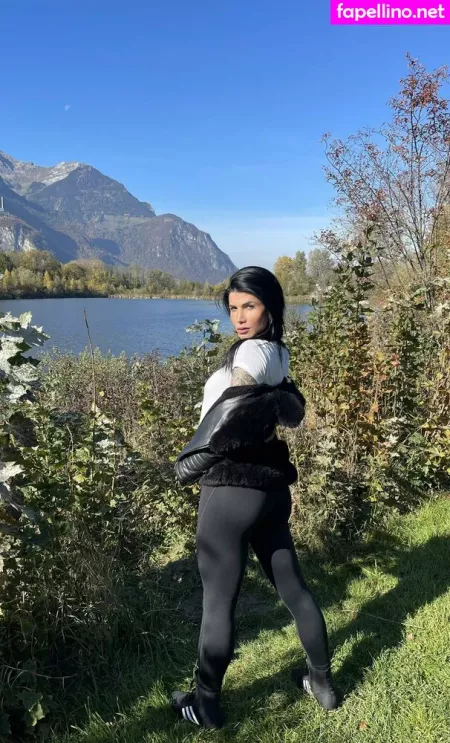 Victoria Carvalho OnlyFans Thumbnail #m2tR22bGad