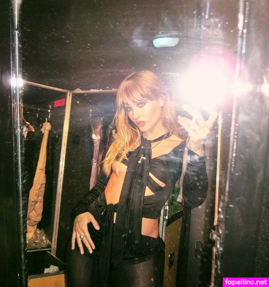Victoria De Angelis (Maneskin bassist), vicdeangelis Nude Leaked OnlyFans Photo #T7Lw8w5IBv