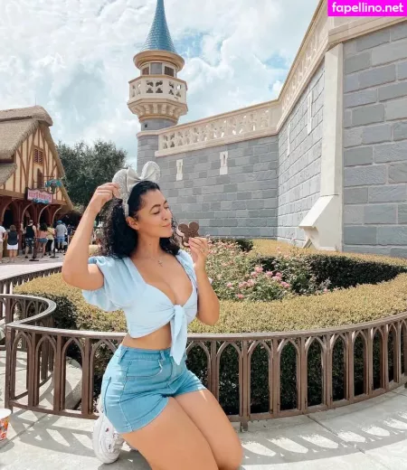 Victoria Domenech OnlyFans Thumbnail #AKjuTnZ3WB