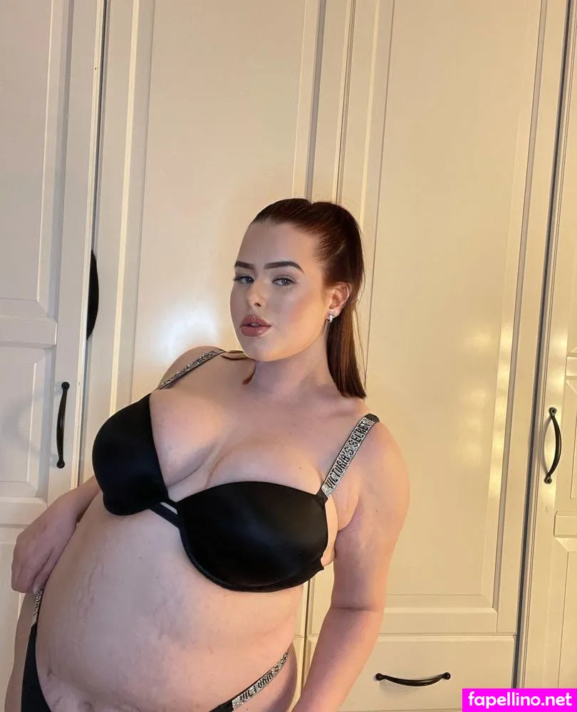 victoria_kellyy Nude Leaked OnlyFans Photo #6AWMySzcj2
