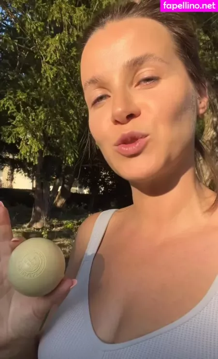 Victoria Koblenko OnlyFans Thumbnail #5BquVekd23