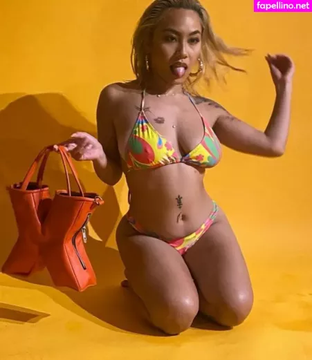Victoria Kuang OnlyFans Thumbnail #P3Xdlwlfv5