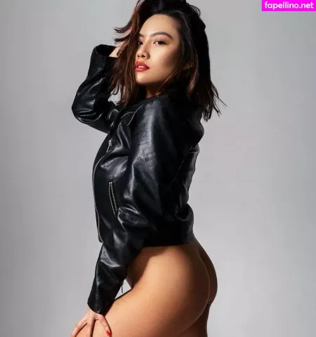Victoria Kuang OnlyFans Thumbnail #iMDsu4kaBC