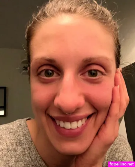 Victoria Liro OnlyFans Thumbnail #1gRiISbzqt