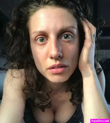 Victoria Liro OnlyFans Thumbnail #EtKDspM4sf