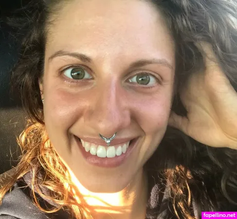 Victoria Liro OnlyFans Thumbnail #o5L00hb7ln