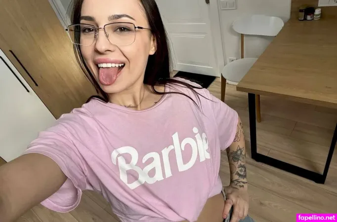 Victoria Lll OnlyFans Thumbnail #N4ZQEtGEf9