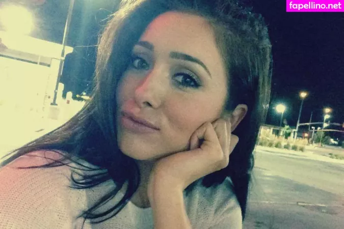 Victoria Moore OnlyFans Thumbnail #aIjt80r22L