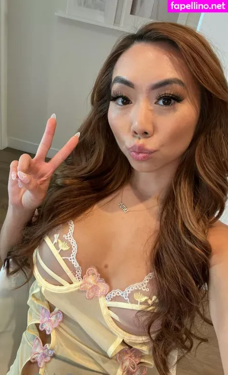 Victoria Nguyen 2 OnlyFans Thumbnail #0LfeEXvFzu