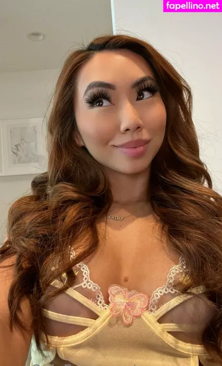 Victoria Nguyen 2 OnlyFans Thumbnail #LbeNT8g78i