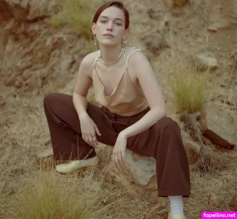 Victoria Pedretti OnlyFans Thumbnail #ThYs96MIxc