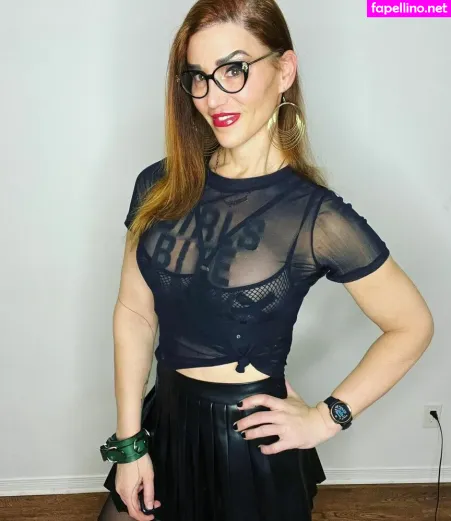 Victoria Perera OnlyFans Thumbnail #f7lxdNCcff