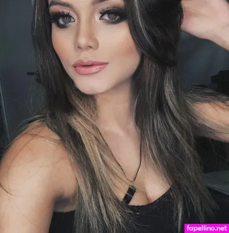 Victoria Pietra OnlyFans Thumbnail #ZlUCNWsON8