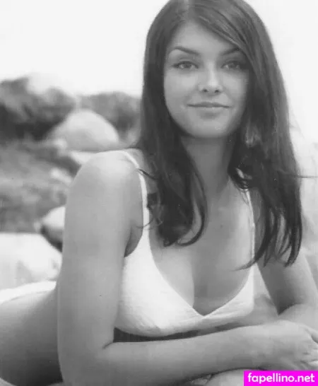 Victoria Principal Main Profile Photo