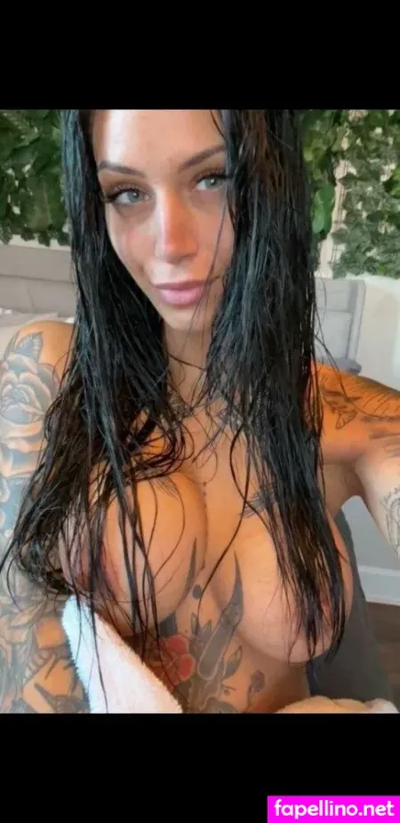 Victoria Rae69 Main Profile Photo