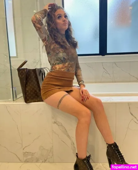 Victoria Rclaiire OnlyFans Thumbnail #eXoBcpvwnM