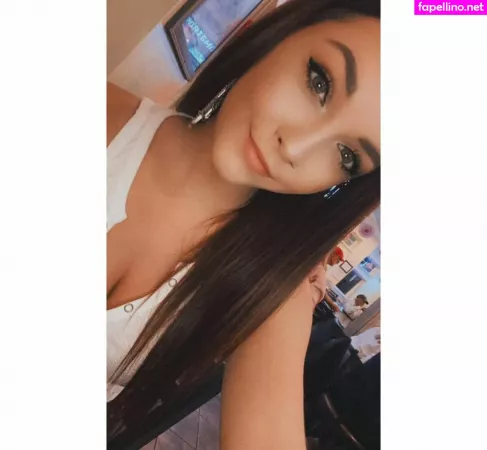 Victoria Rhyne OnlyFans Thumbnail #BJpLNonXyf