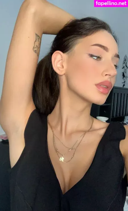 Victoria Rose OnlyFans Thumbnail #9bFOnKdvRA