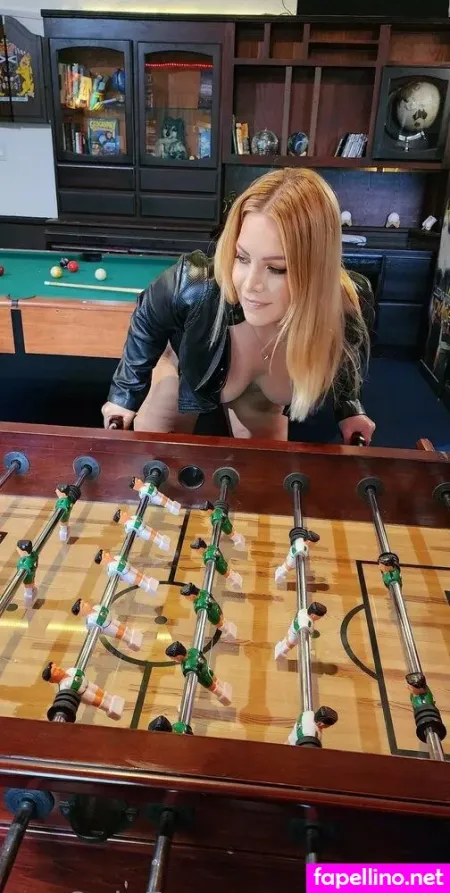 Victoria Savicki OnlyFans Thumbnail #4p4gdyEqK5