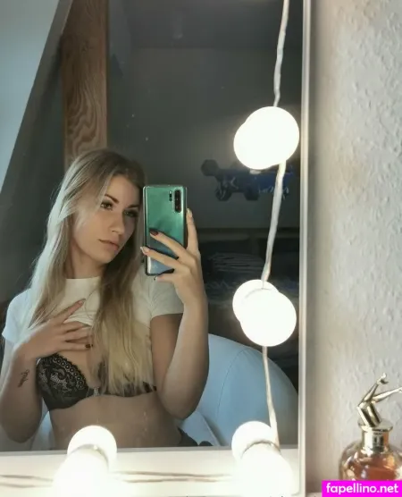 Victoria Schneider Main Profile Photo