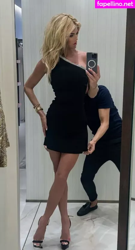 Victoria Silvstedt OnlyFans Thumbnail #xXrI40bOYV