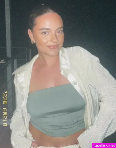 Victoria Sophie OnlyFans Thumbnail #swonlKdQ6s