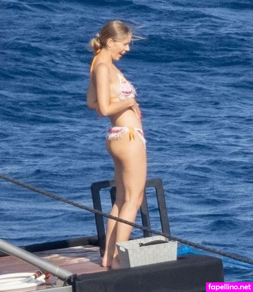 Victoria Swarovski, victoriaswarovski Nude Leaked OnlyFans Photo #lJsB2cDYs4