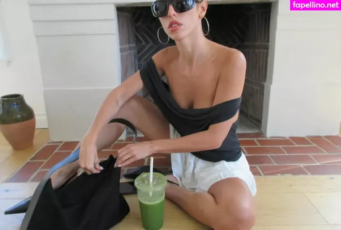 Victoria Villarroel OnlyFans Thumbnail #Oo13JRpUX3