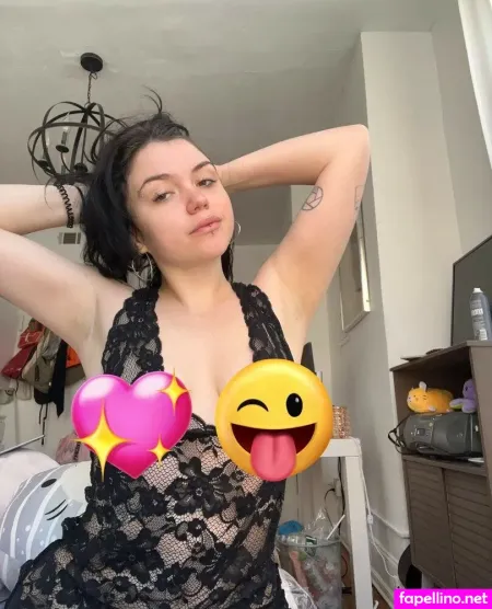 Victoria Winter OnlyFans Thumbnail #Nmi0NJmito