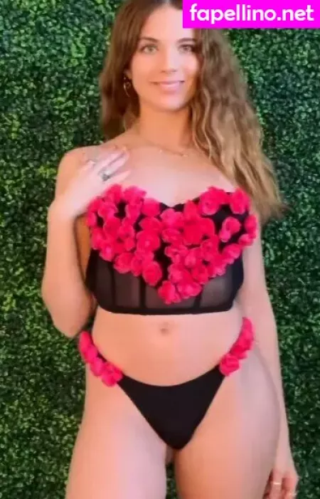 Victoria Xavier OnlyFans Thumbnail #SuCoHBvPl9