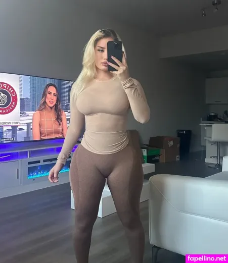Victoriaavixen OnlyFans Thumbnail #uWmj6X4pNr