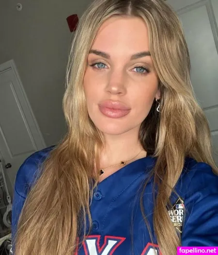 Victoriaaxxo OnlyFans Thumbnail #OoSBLHP3f5