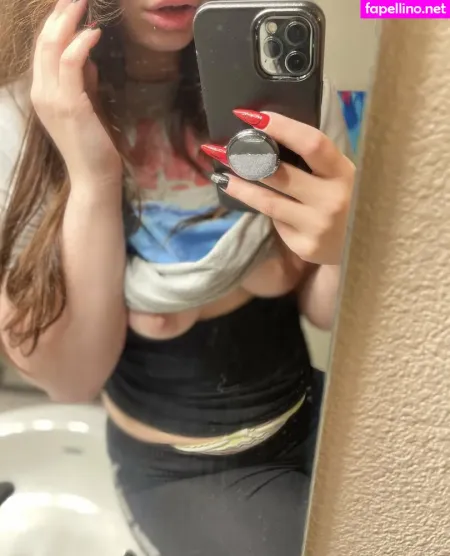 Victorialunaarose OnlyFans Thumbnail #deZspyUA9c