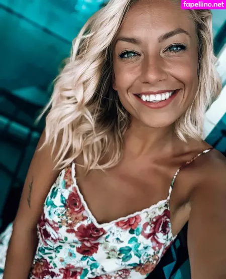 Victorialunavip OnlyFans Thumbnail #tB3sxAj7eG