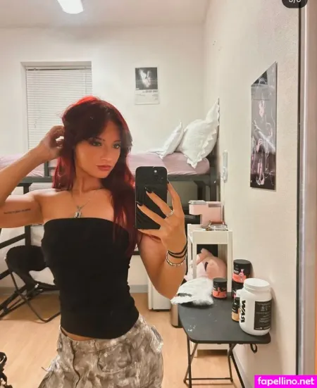 Victorialvt OnlyFans Thumbnail #7aw7ICTkF3