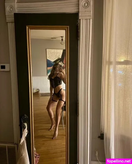 Victorialynnmyers OnlyFans Thumbnail #gOWEv0QMcw