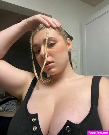 Victoriascottfree OnlyFans Thumbnail #jOQcoAA0bY