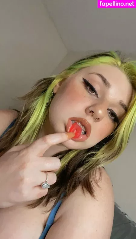Victoriascottlyn OnlyFans Thumbnail #bpEx03swaG