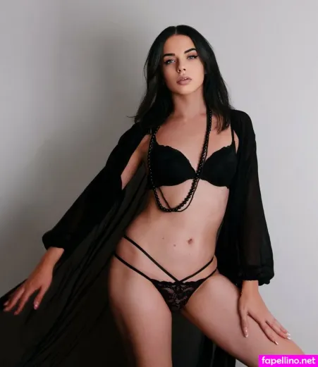 Victoriaskinks OnlyFans Thumbnail #zPd5j6rYww